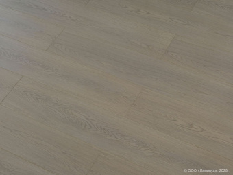 1215 Дуб Кремовый